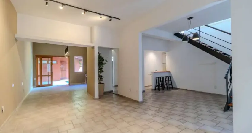 Imperdível casa para venda em Brooklin Novo com 3 quartos, sendo 2 suítes , 263m²