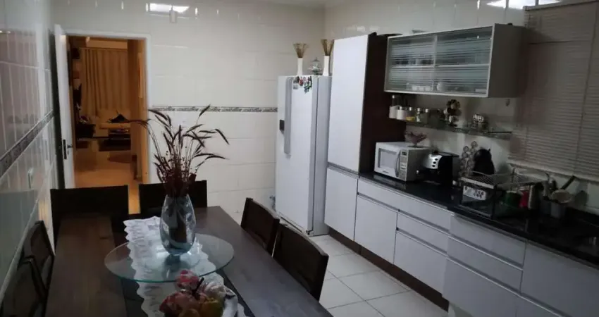 Casa com 3 quartos à venda na Rua Laura dos Anjos Ramos, Vila Campo Grande, São Paulo