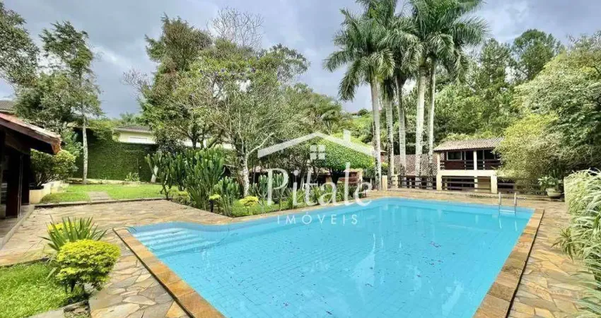 Casa com 4 dormitórios à venda, 428 m² por R$ 2.300.000,00 - Chácara de La Rocca - Carapicuíba/SP