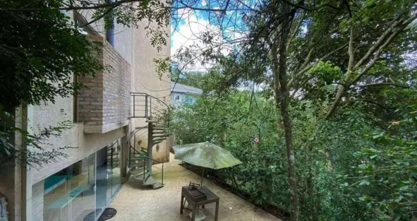 Casa com 3 dormitórios à venda, 310 m² por r$ 1.350.000,00 - chácara das candeias - carapicuíba/sp