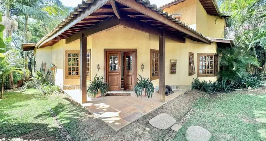 Cond. vila de são fernando - 4 stes, 2 escritórios. madeiramento freijó. piscina, churrasqueira, la