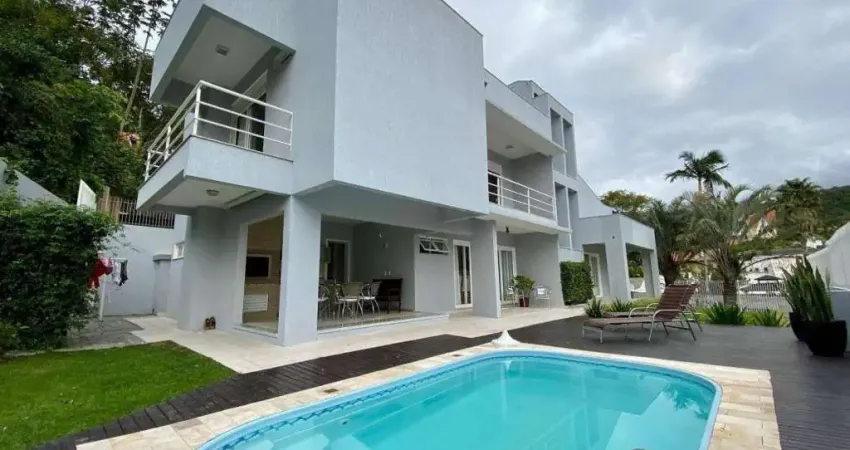 Casa com 3 dormitórios à venda, 311 m² por R$ 4.500.000,00 - Cabeçudas - Itajaí/SC