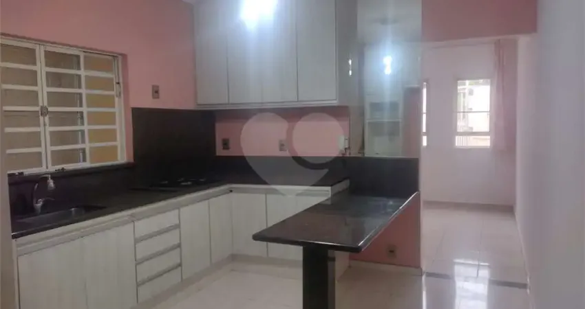 Casa térrea com 3 quartos à venda em Parque Ortolândia - SP
