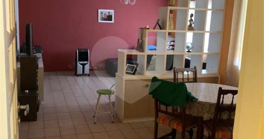 Casa com 2 quartos para locação em Jardim Santa Izabel - SP