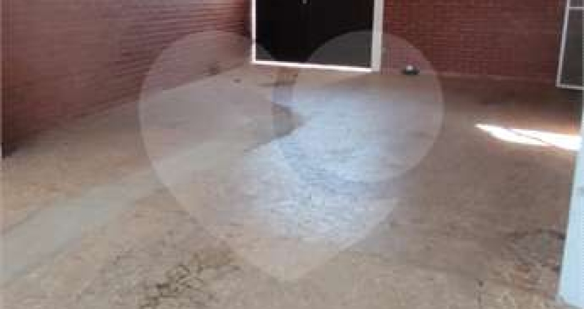 Casa com 3 quartos para locação em Jardim Bela Vista - SP