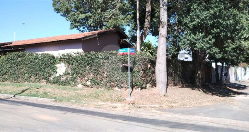 Casa com 3 quartos à venda em Jardim Boa Vista - SP
