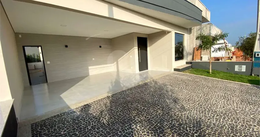 Casa com 3 quartos à venda em Residencial Jardim Do Jatobá - SP
