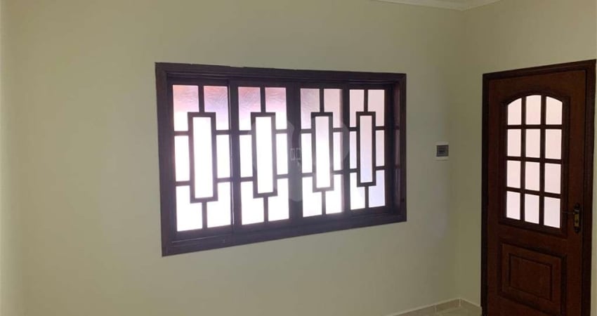 Casa com 3 quartos à venda em Jardim Das Figueiras I - SP
