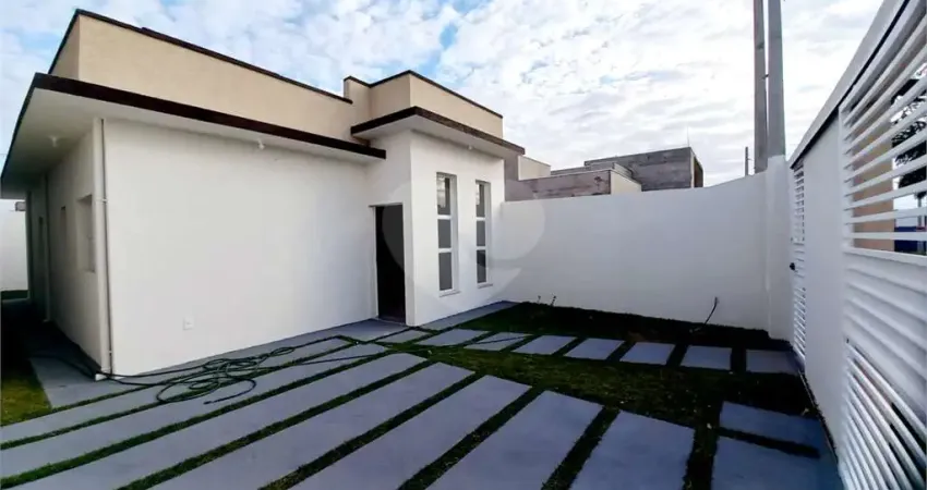 Casa com 2 quartos à venda em Parque Bellaville - SP