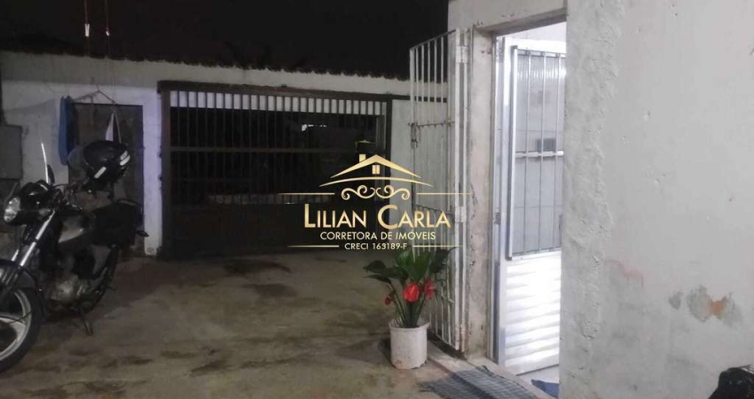Casa à venda em Mongaguá com 2 dorm, 1 wc, 2 vagas de garagem por R$ 150 mil!