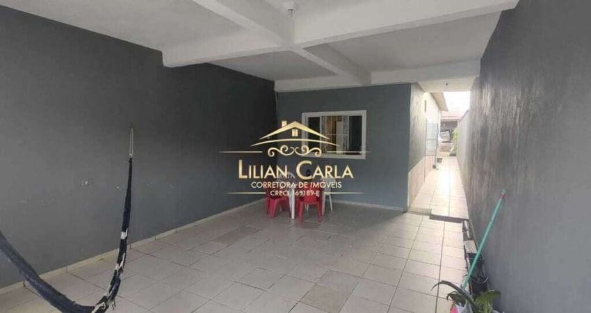 Casa à venda em Mongaguá com 2 dorm, 1 suíte por R$ 140 mil