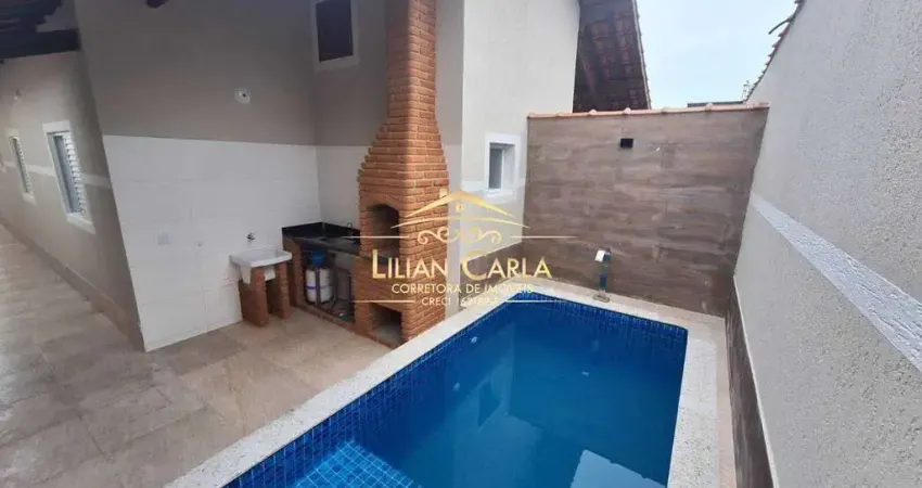 Casa à venda em Itanhaém com 3 dorm, 2 suítes e PISCINA por R$ 419 mil