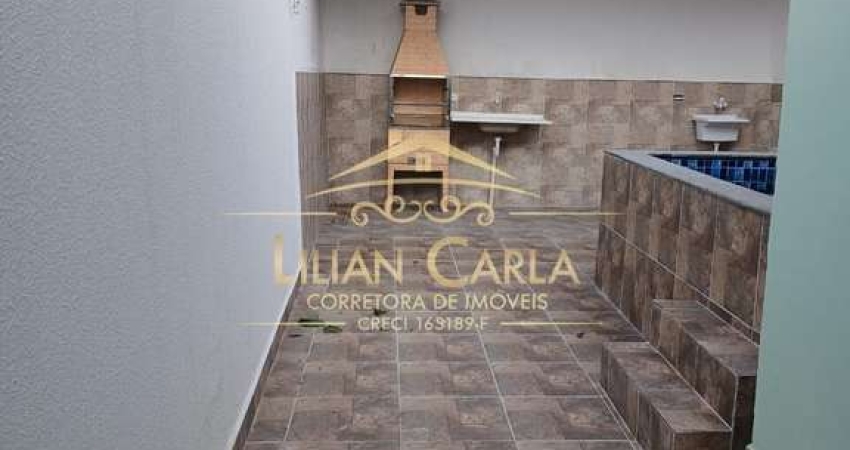 Casa à venda em Mongagua com 2 dorm, 1 suite, área gourmet + PISCINA por APENAS R$ 258 mil!
