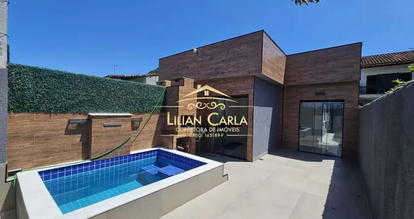 Casa à venda em Mongaguá com 2 dorm, 1 suíte e PISCINA à partir de R$ 409 mil!
