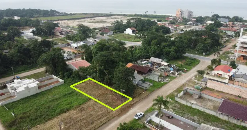 Terreno Limpo para Venda no Balneário PRAIA DOS VELEIROS, localizado na cidade de Itapoá/SC.
