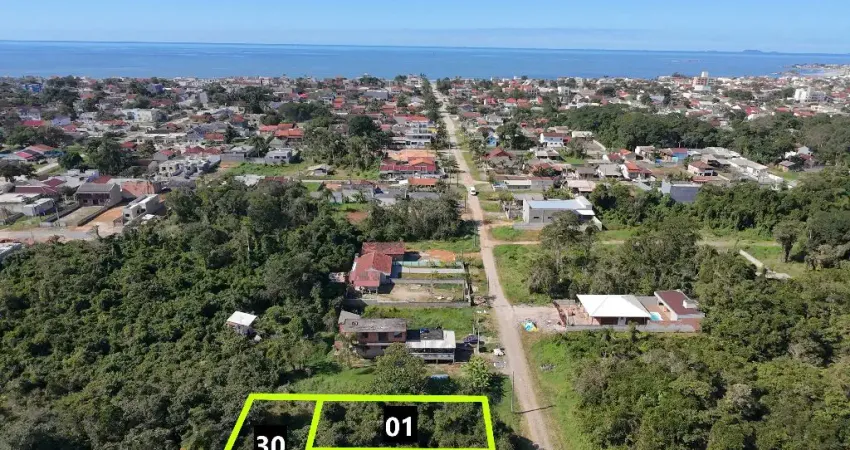 Terrenos para Venda no Bairro CAMBIJÚ, localizados no Centro da cidade de Itapoá/SC.