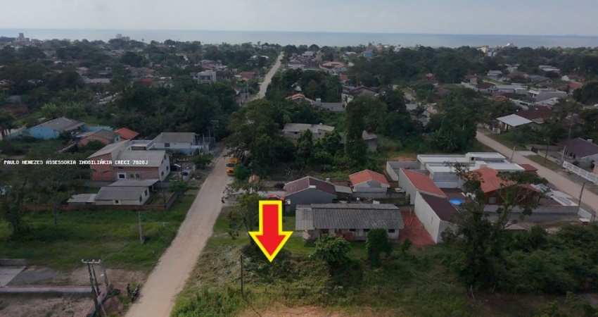 Terreno de 384m²  pronto para construir no Balneário Praia das Palmeiras, Itapoá-SC