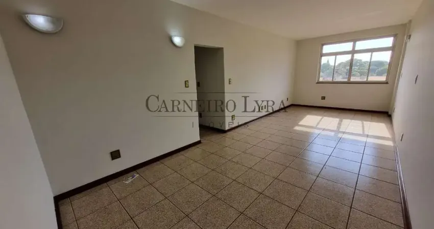 Apartamento com 3 dormitórios à venda por R$ 270.000,00 e para alugar por R$2.234,00 - Centro, Jaú/SP