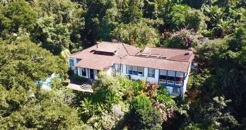 Espetacular casarão colonial à Venda em Paraty-RJ - 8 Quartos, 8 Suítes e 700m² de Pura Elegância no Bairro Corumbe