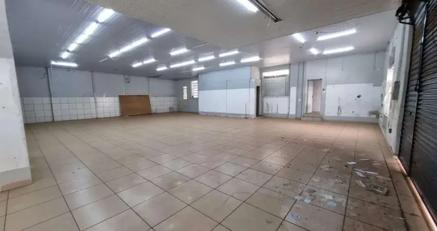 Salão comercial de 320m², para locação por R$ 3.897,16/mês - Centro - Jaú/SP