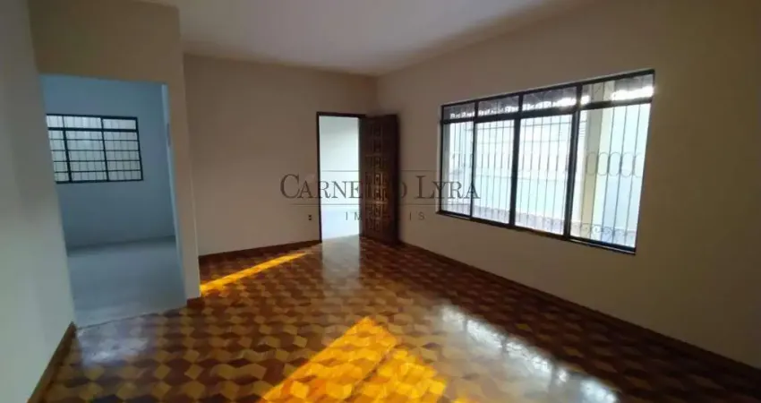 Casa com 4 dormitórios à venda por R$695.000 e locação por R$3.200 - Jardim Maria Luiza I, Jaú, SP