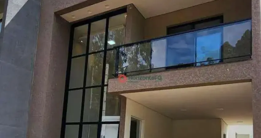 Sobrado com 3 dormitórios à venda, 164 m² por R$ 750.000,00 - Boqueirão - Guarapuava/PR