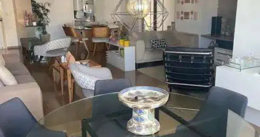 Apartamento amplo e sofisticado – pronto para receber você e sua família!