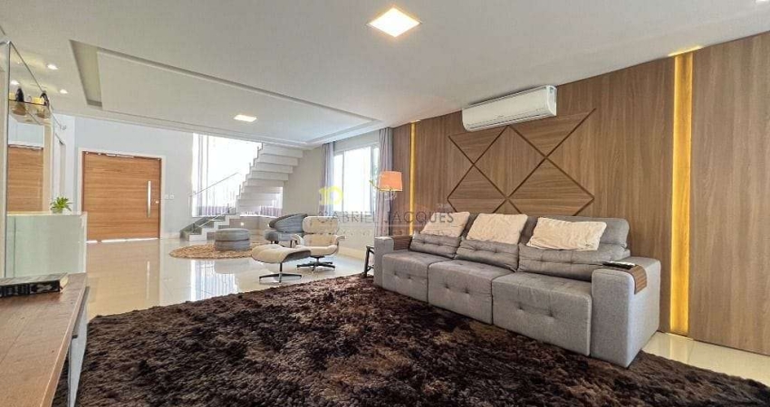 Casa mobiliada com 3 suítes à venda, 290 m² por R$ 2.200.000 - Pedra Branca - Palhoça/SC