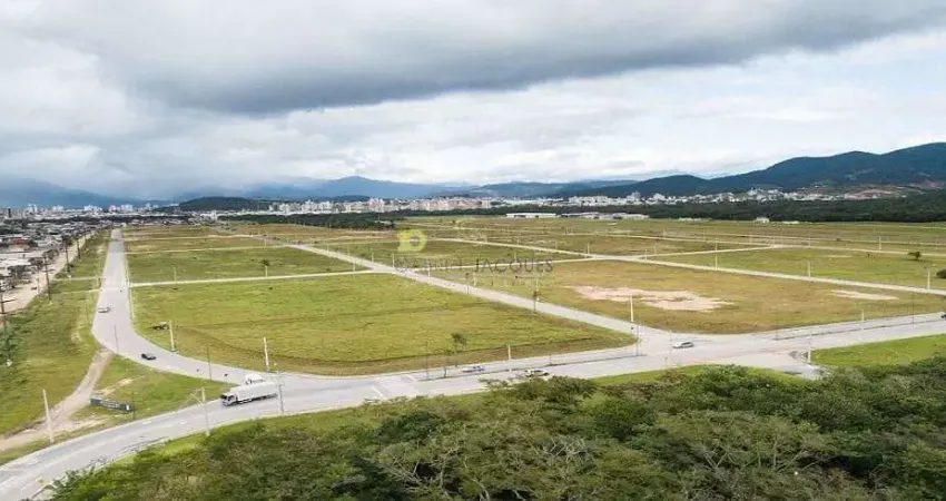 Terreno empresárial à venda, 1.747,6 m² por R$ 18.210.000 - Sertão do Maruim - São José/SC