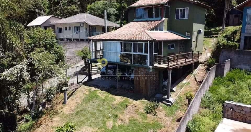 Casa com  vista para ilha do Campeche com 191 m2, de 2 dormitórios à venda, por R$ 1.385.000 na pra