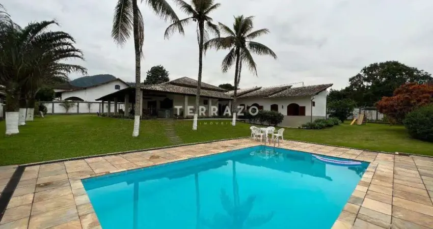 Casa à venda, 7 quartos, 7 suítes, 10 vagas, Cantagalo - Guapimirim/RJ