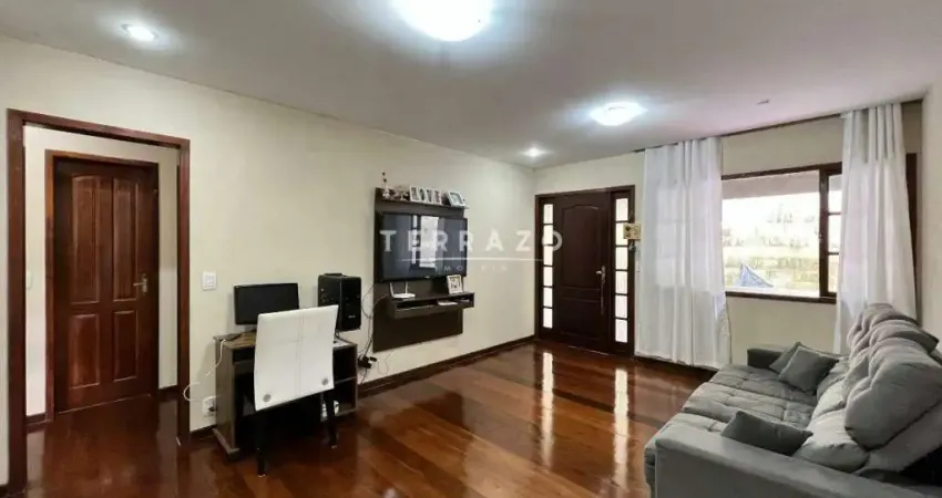 Casa à venda, 2 quartos, 2 vagas, Albuquerque - Teresópolis/RJ