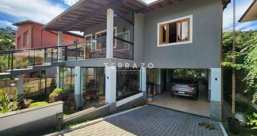 Casa em Condomínio à venda, 4 quartos, 2 suítes, 2 vagas, Posse - Teresópolis/RJ