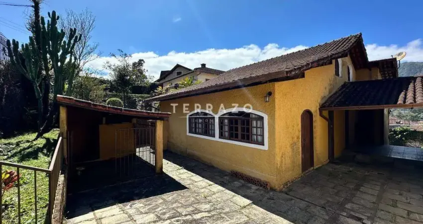 Casa à venda, 5 quartos, 1 suíte, 2 vagas, Parque do Ingá - Teresópolis/RJ