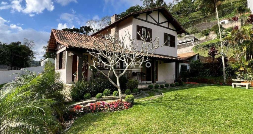 Casa à venda, 4 quartos, 2 suítes, 1 vaga, Pimenteiras - Teresópolis/RJ