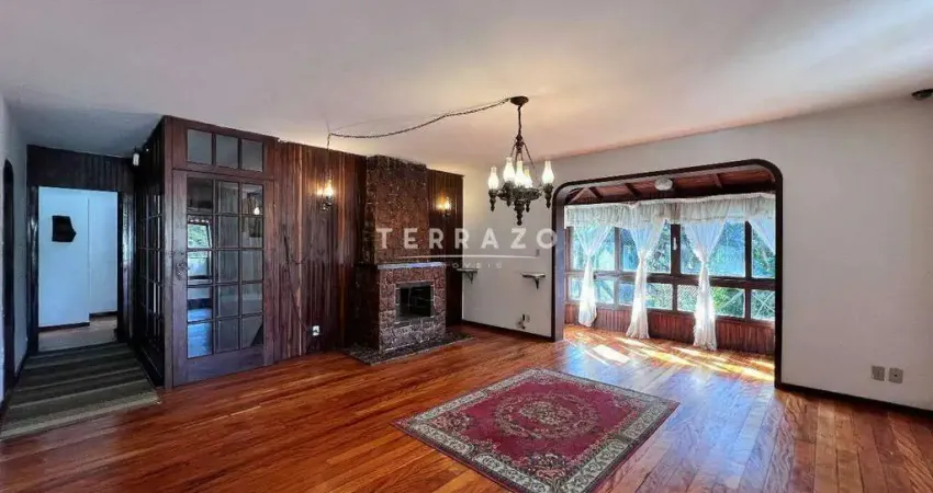 Casa à venda, 5 quartos, 3 vagas, Iucas - Teresópolis/RJ