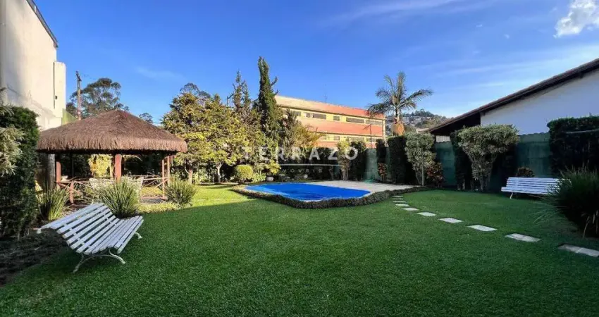 Casa à venda, 3 quartos, 4 vagas cobertas, várzea - teresópolis/rj