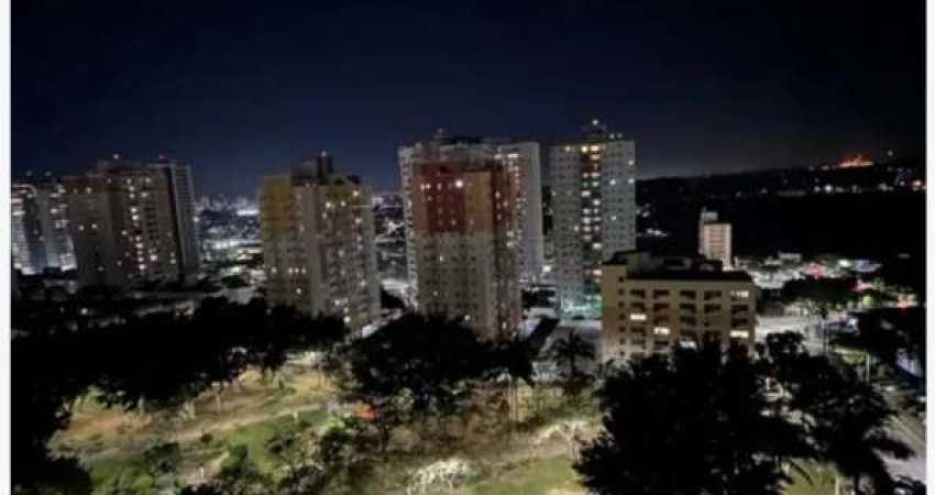 Seu Novo Lar no Edifício Pontal da Atlântica: Apartamento à Venda!