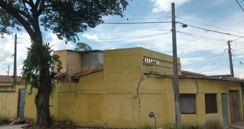 Oportunidade Imperdível! Sobrado à Venda