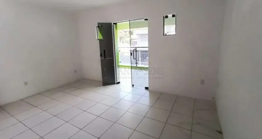 Sobrado à Venda e Locação no Jardim São Judas Tadeu em São José dos Campos!