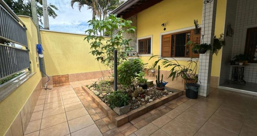 Casa à Venda no Jardim Satélite - São José dos Campos/SP