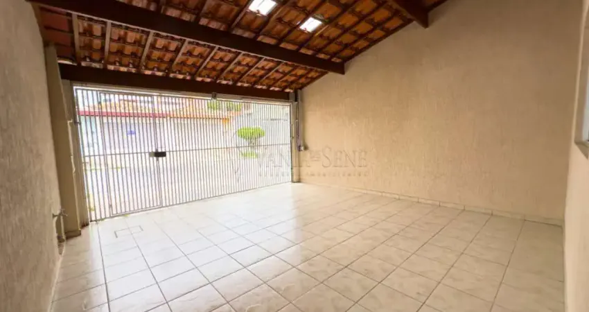 Venda de Casa - Sobrado no bairro Jardim Satélite em São José dos Campos/SP.