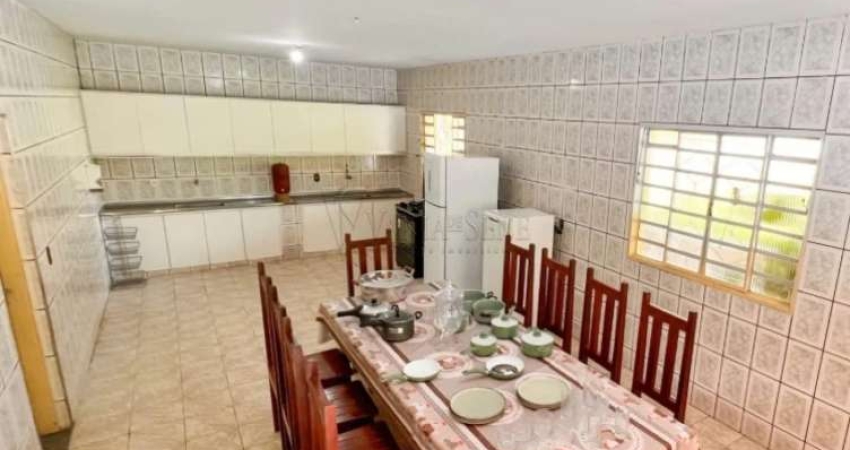 Chácara à Venda em Monteiro Lobato/SP - R$ 950.000,00