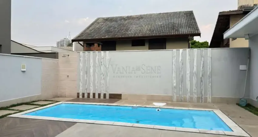 Belíssimo sobrado a venda no jd das colinas, 4 suites, piscina!!!