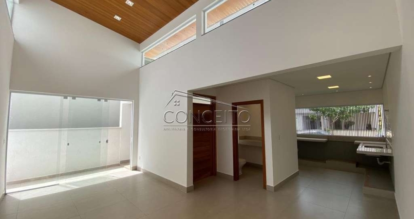 Casa semi-térrea à venda no Condomínio Reserva das Paineiras com 175m² | 3 dormitórios sendo 1 suíte e 4 vagas de garagem.