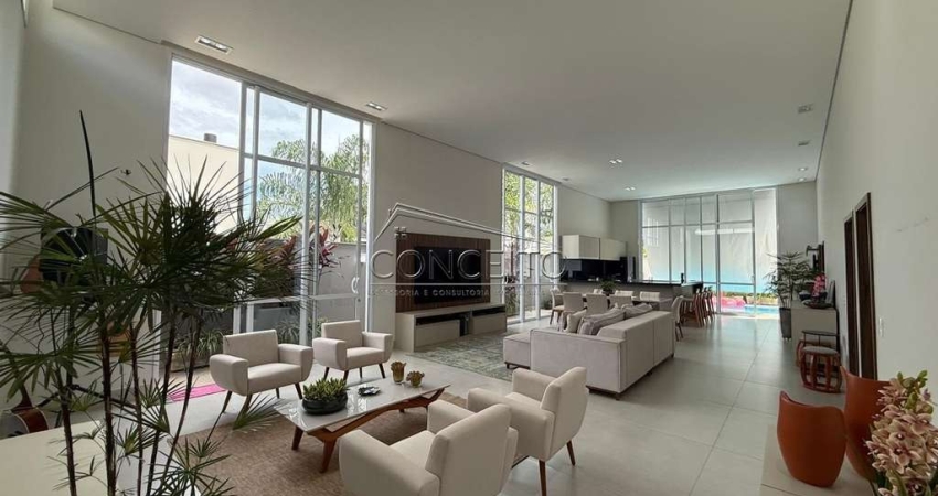 Casa térrea à venda no Condomínio Residencial Damha com 210 m² | 4 suítes e 4 vagas de garagem.