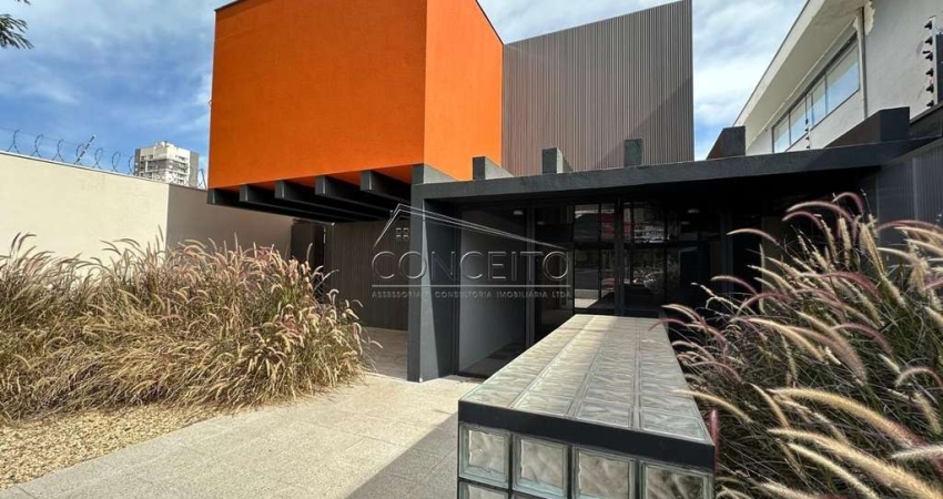 Casa comercial para locação/venda no bairro Cidade Jardim com 338,20 m² | 10 salas, 2 banheiros e amplo quintal.