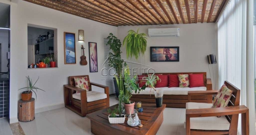Casa térrea à venda no bairro Nova Piracicaba com 230 m² | 3 dormitórios, sendo 1 suíte e 4 vagas de garagem, sendo 2 cobertas.