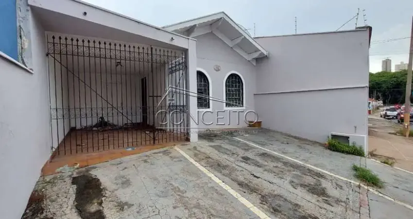 Casa comercial à venda no bairro Piracicamirim com 109 m² | 2 dormitórios, sendo 1 suíte e 4 vagas de garagem, sendo 1 coberta e fechada.