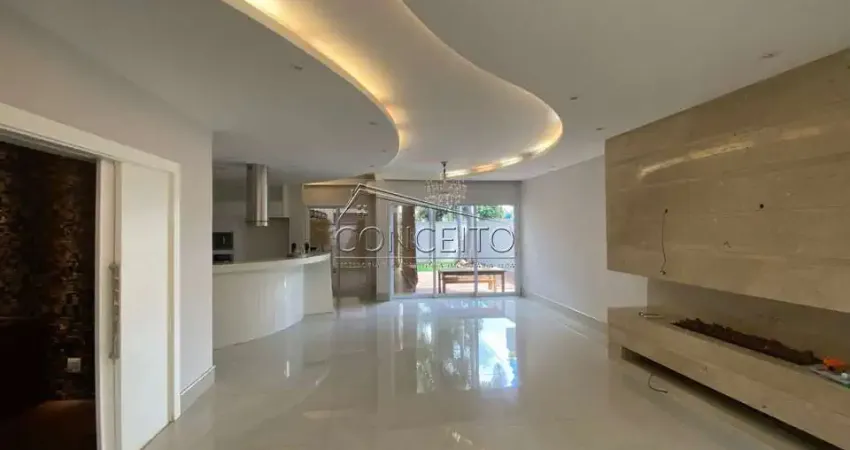 Sobrado à venda no Condomínio Residencial Villa D'Áquila com 287m² | 3 dormitórios sendo 1 suíte e 4 vagas de garagem.